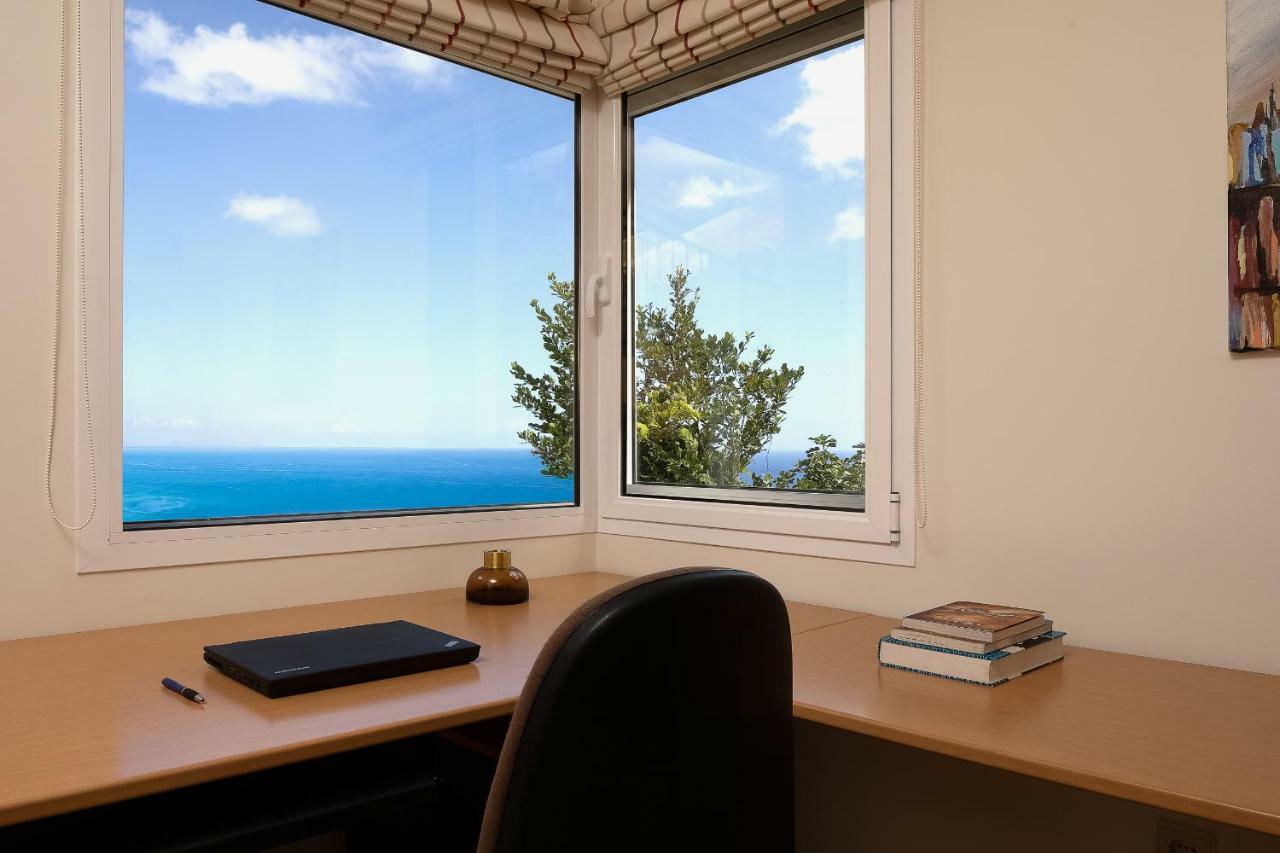 Villa Sunrise View By Madeira Sun Travel Santa Cruz  Exteriör bild